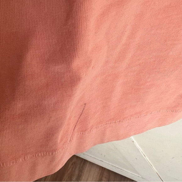 Old Navy Women’s Long Sleeve Easy Tee - Picture 5 of 6